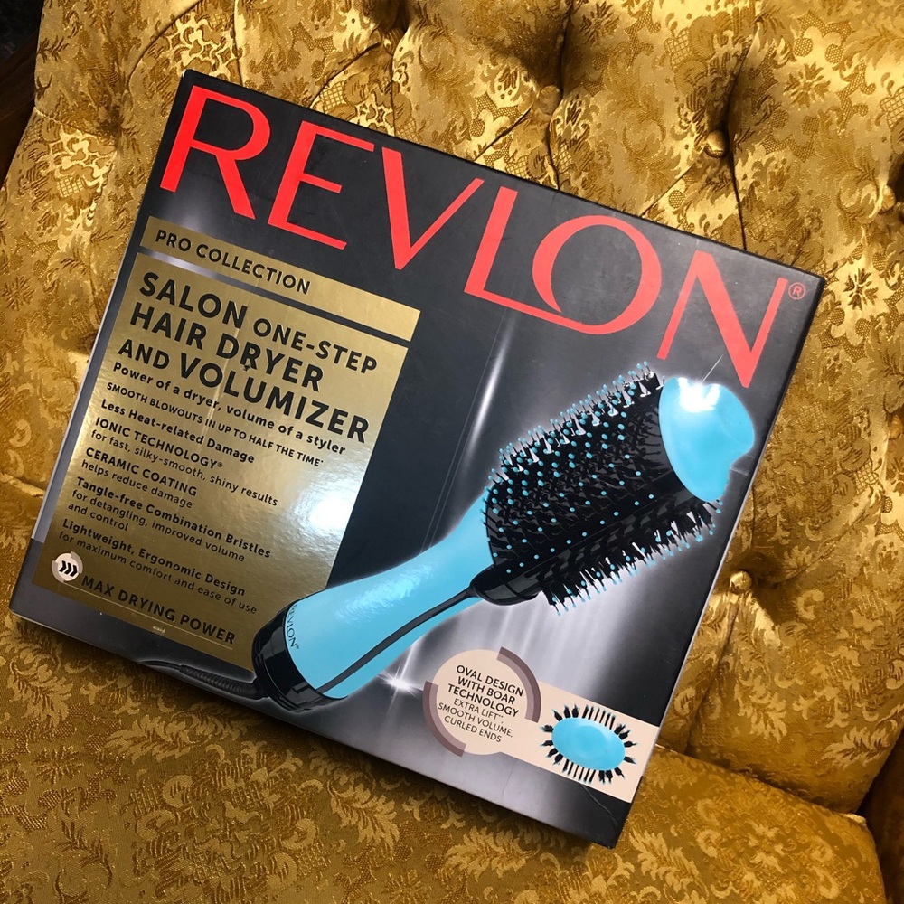 REVLON One Step Hair Dryer Volumizer Brush